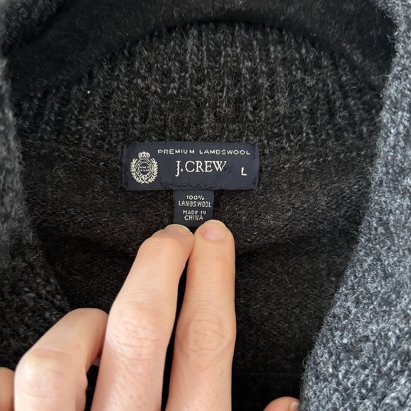 J Crew's Premium Line, 100% Lambswool Sweater - Size L - Picture 5 of 6